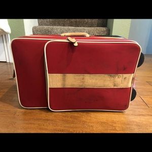 red coach luggage
